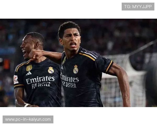 皇马围攻毕尔巴鄂禁区，贝林厄姆冲顶被干扰